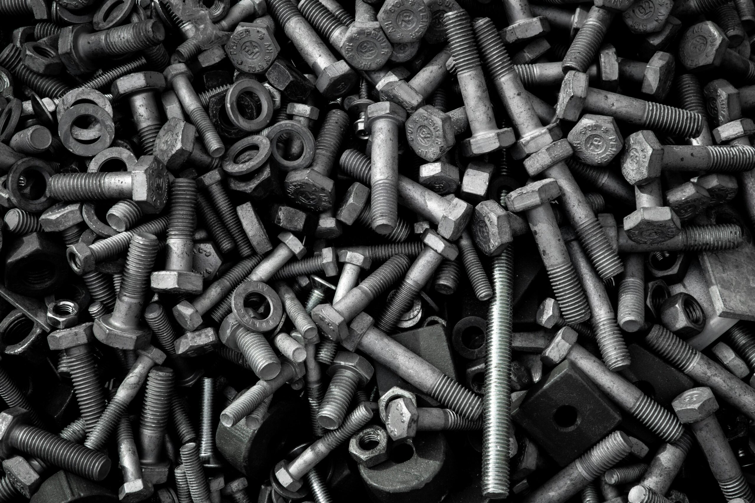 bolts-in-dammam-saudi-arabia-anchor-bolts-hex-bolts-flange-bolts-U-bolts